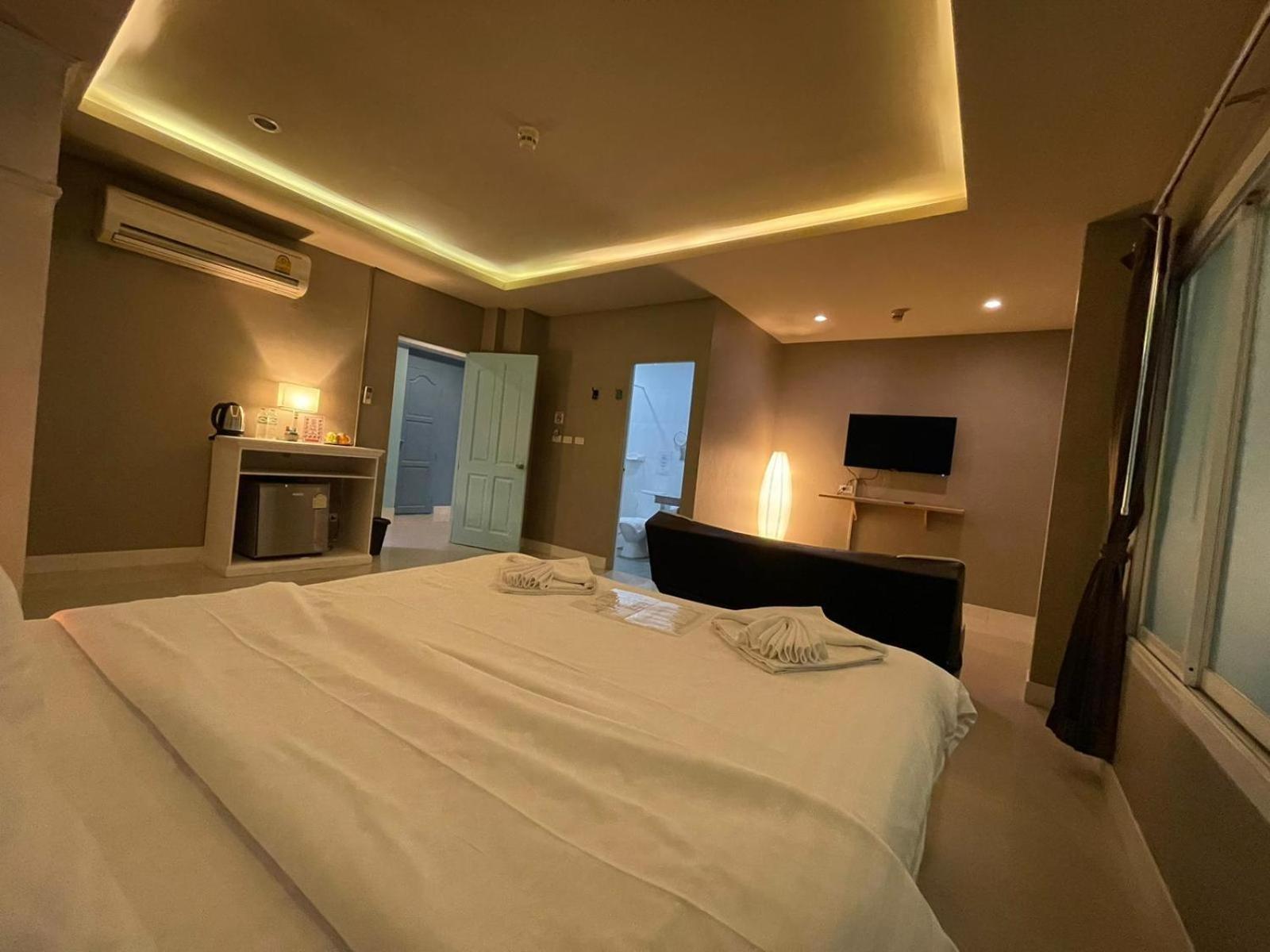 Lenny'S Koh Samui Hotel หาดเฉวง ภายนอก รูปภาพ