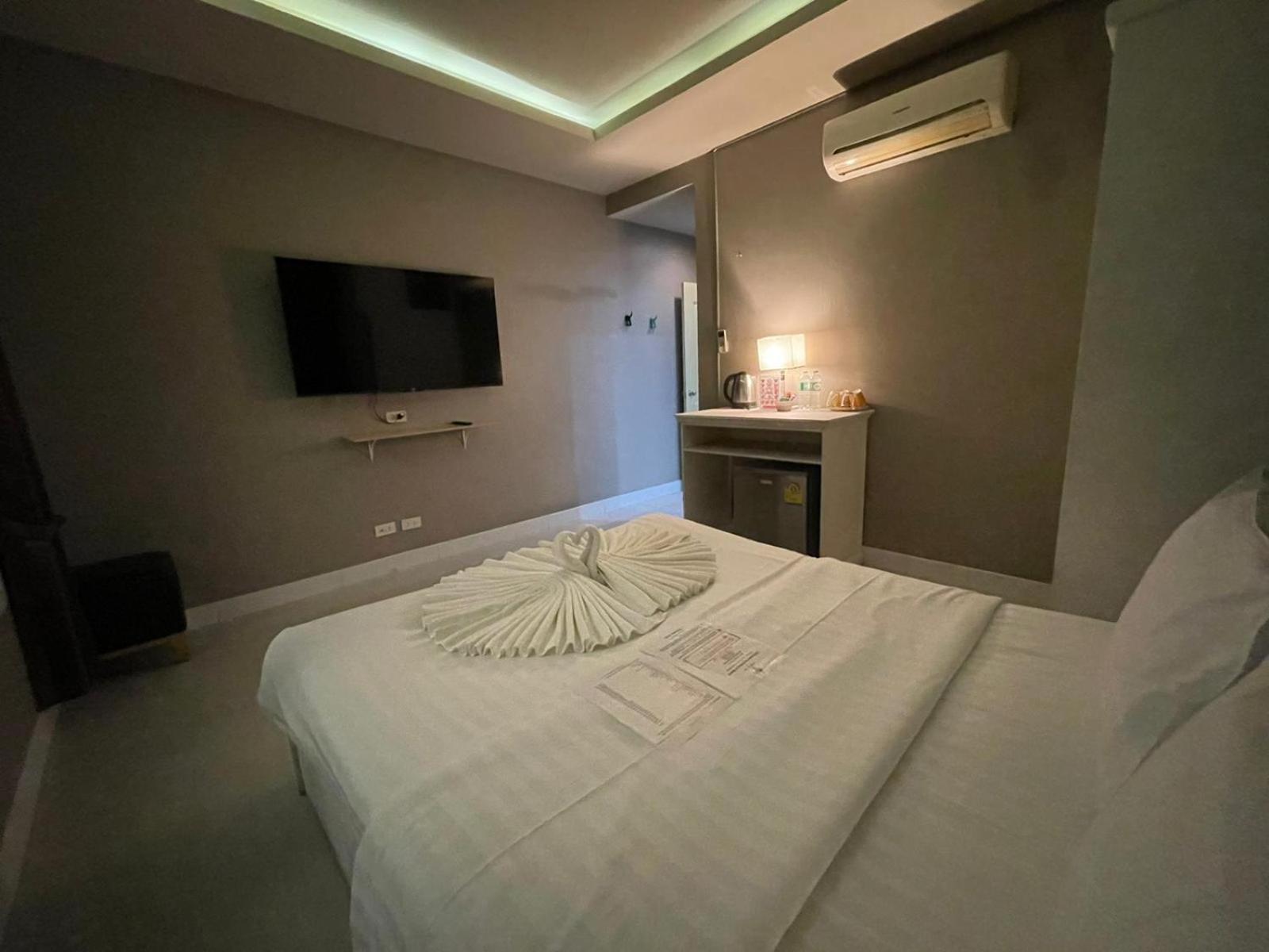 Lenny'S Koh Samui Hotel หาดเฉวง ภายนอก รูปภาพ