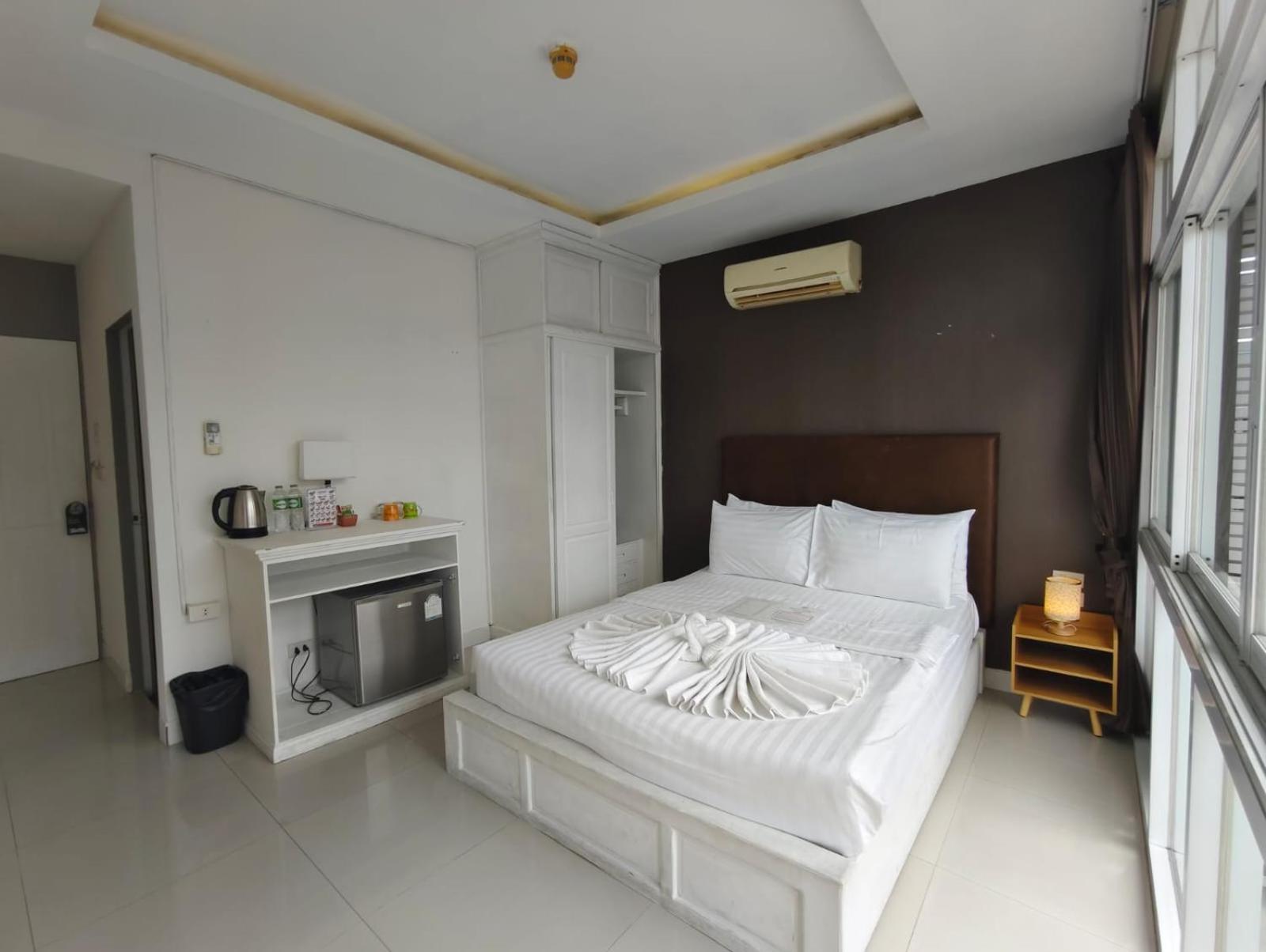 Lenny'S Koh Samui Hotel หาดเฉวง ภายนอก รูปภาพ