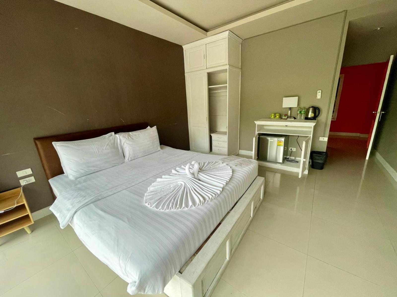Lenny'S Koh Samui Hotel หาดเฉวง ภายนอก รูปภาพ