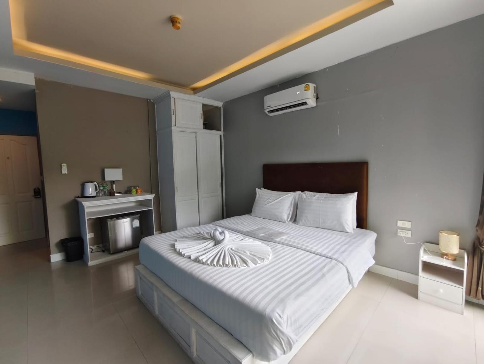 Lenny'S Koh Samui Hotel หาดเฉวง ภายนอก รูปภาพ