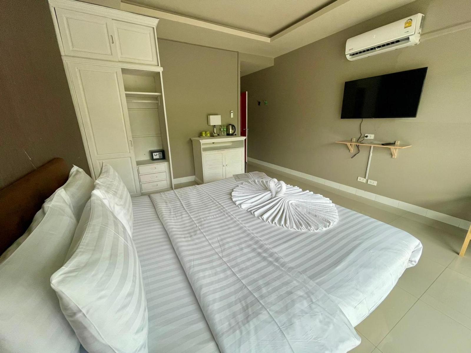 Lenny'S Koh Samui Hotel หาดเฉวง ภายนอก รูปภาพ